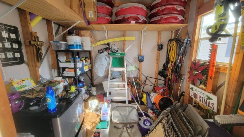 305 Midnight Cypress Drive a Winter Haven, FL Mobile or Manufactured Home for Sale